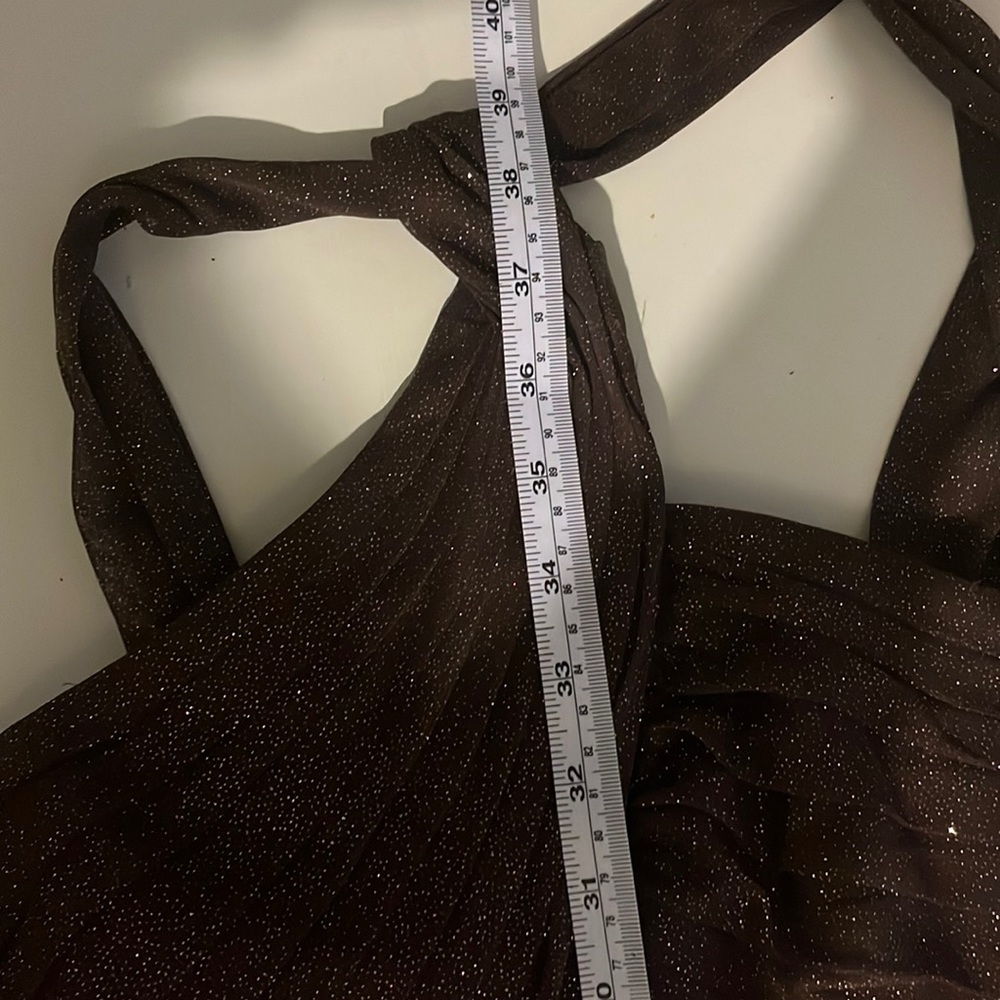 Dark brown size 4